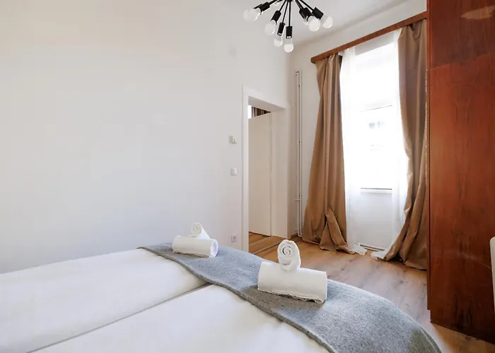 - Hauptbahnhof Apartment *