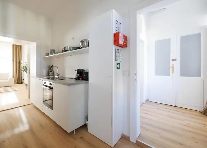 - Hauptbahnhof Apartment *