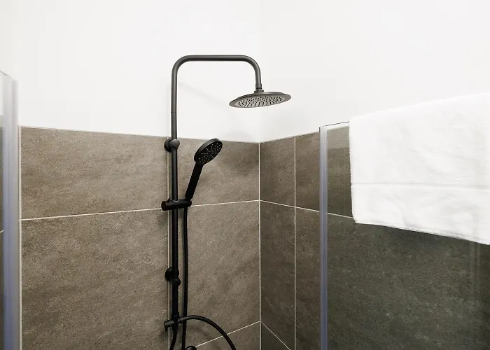 - Hauptbahnhof Apartment *
